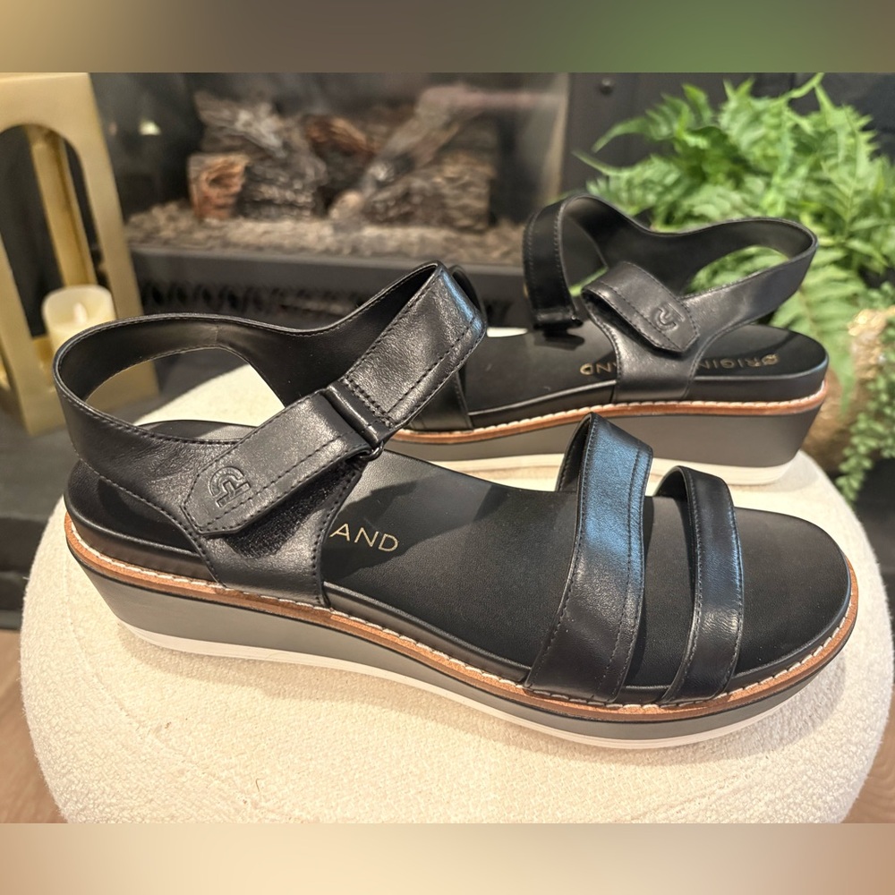 Cole Haan Black OG Peyton Platform Sandals Box NIB size 7.5